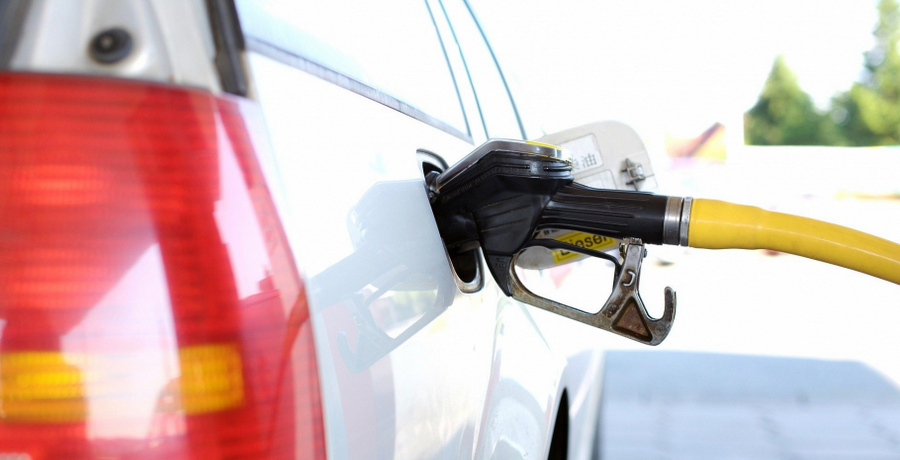 Алтайский край вырвался в лидеры по самым низким ценам за бензин